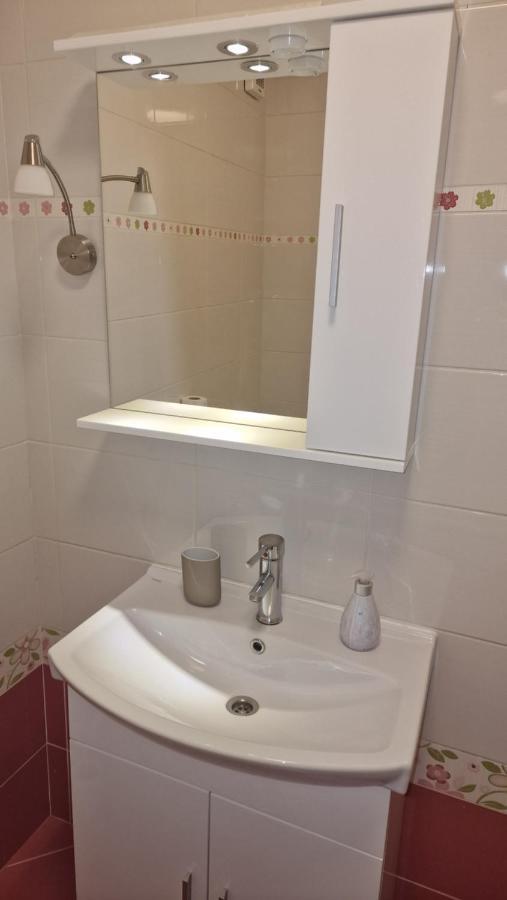 Lovely Condo With Free Parking Ljubljana Extérieur photo